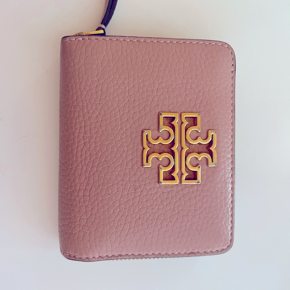 Tory Burch wallet